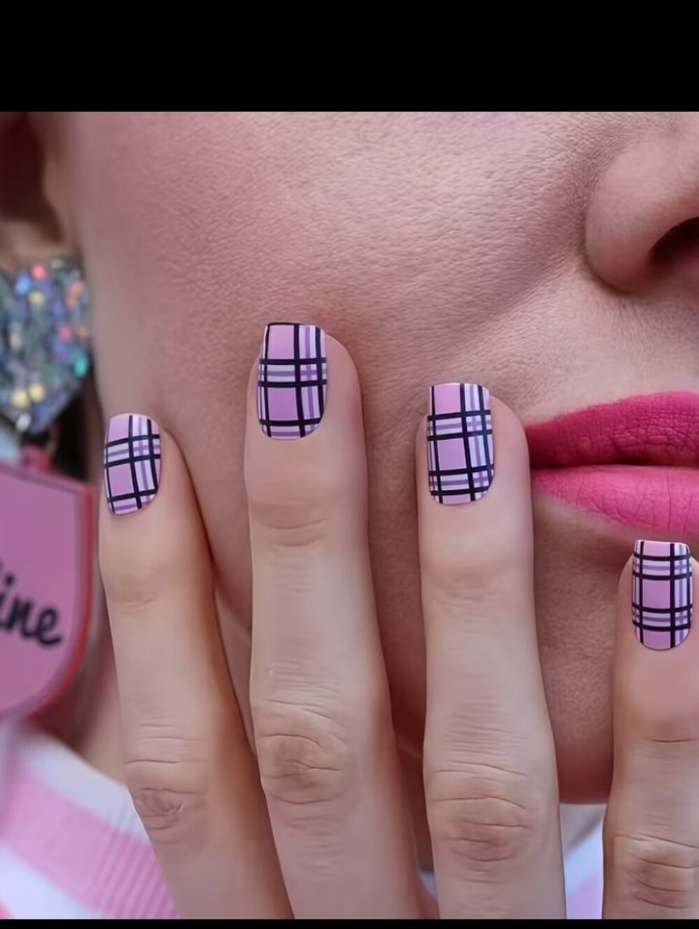 🔥3/$21 Pink Plaid Press-On Nails Set - Women Makeup
